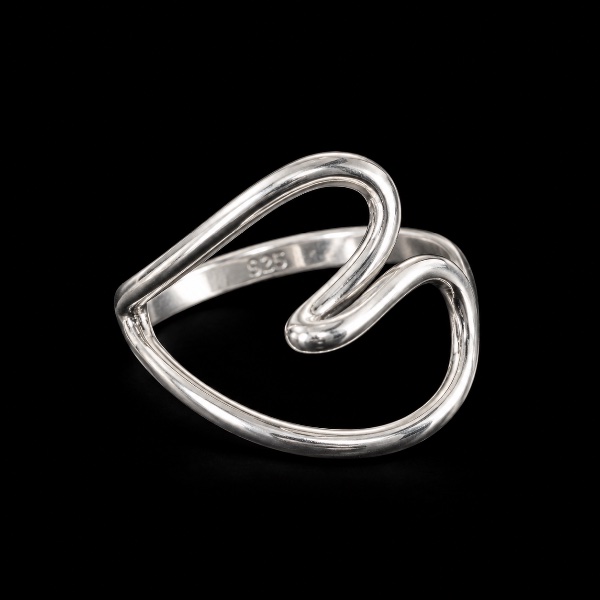 Anillo Silueta de Corazón