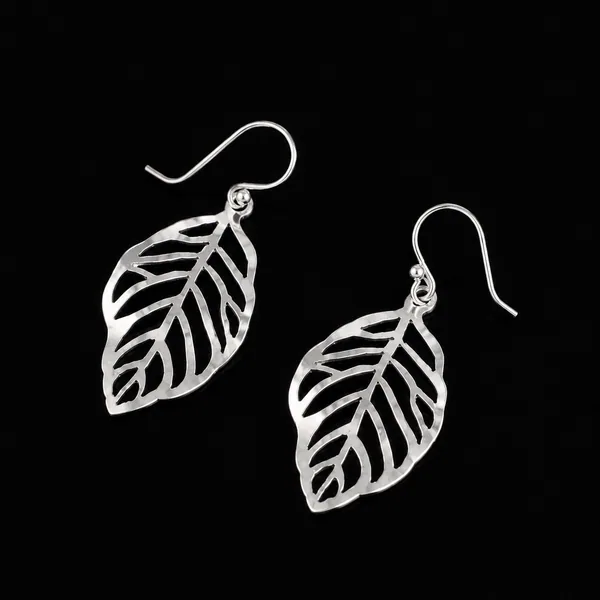 Aretes Colgantes Hoja Calada Mediana